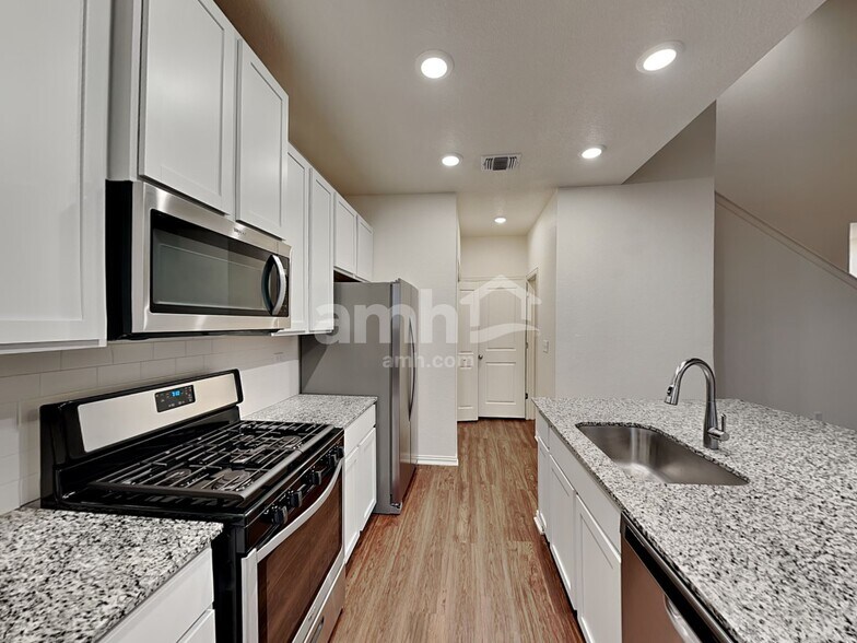 Building Photo - 281 Pebble Beach Run