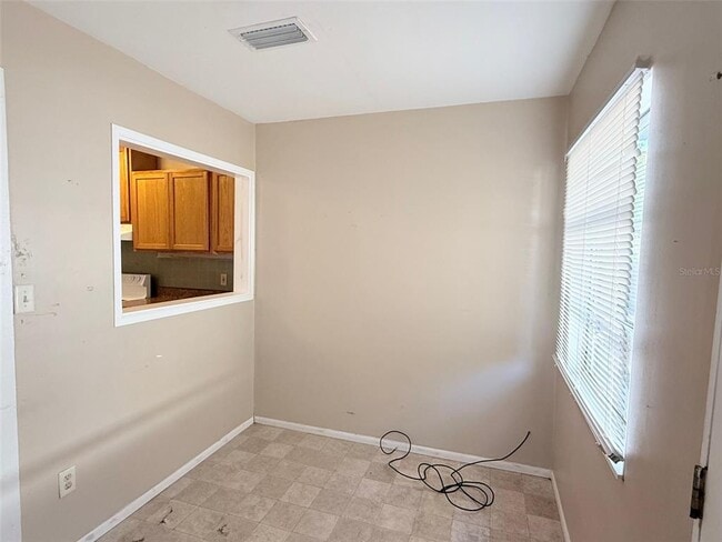 Building Photo - 2835 Dr. M.L.K. Jr St S