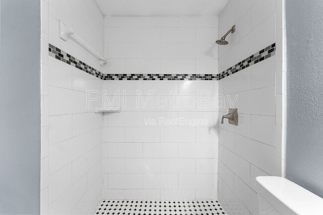 Building Photo - 4312 W Nassau St