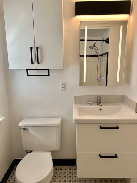 Building Photo - 4950 N Port Washington Rd