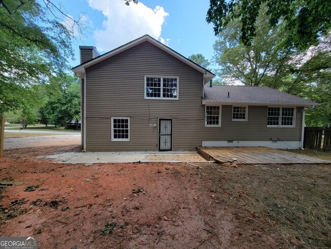 Building Photo - 679 Wellington Way