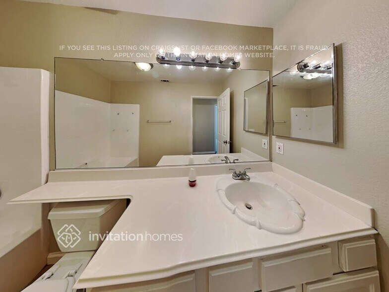 Building Photo - 7834 Nye Dr