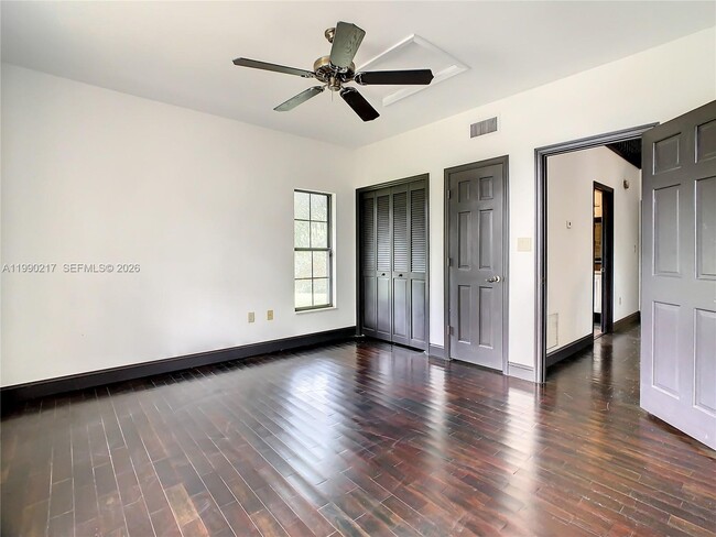 Building Photo - 2261 Mariner Cove