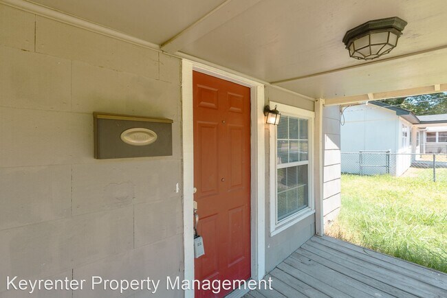 Building Photo - 2 br, 1 bath House - 308 E Greeley Street