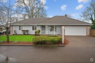 Building Photo - Beautifully Maintained Single Level Home i...