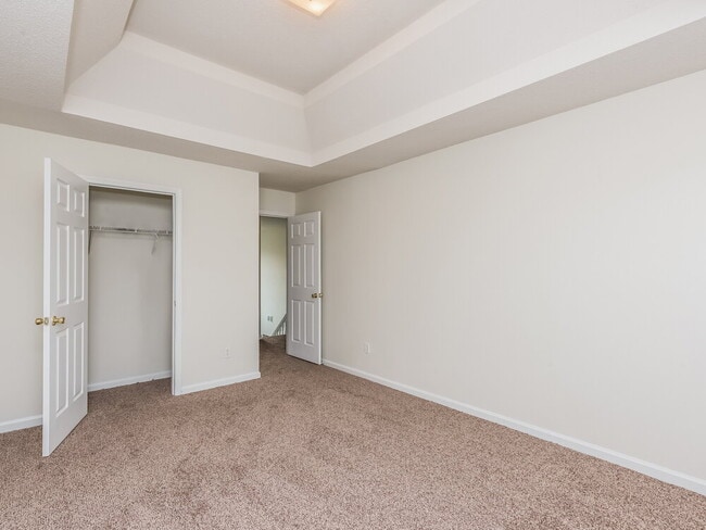 Building Photo - 1008 Spaniel Terrace