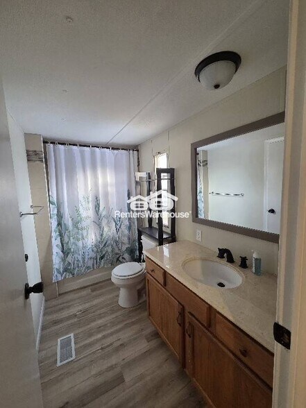 Building Photo - 2350 N 5th St