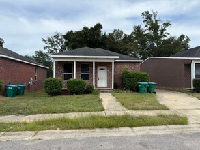 Building Photo - 2948 Magnolia Ct