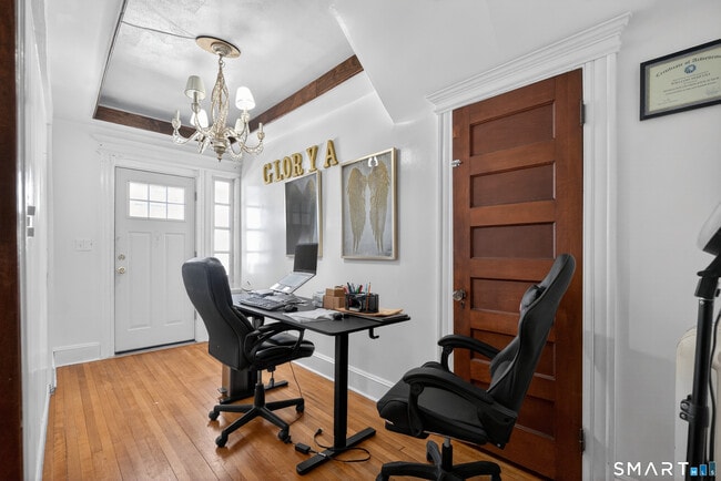 Building Photo - 361 Ridgefield Ave