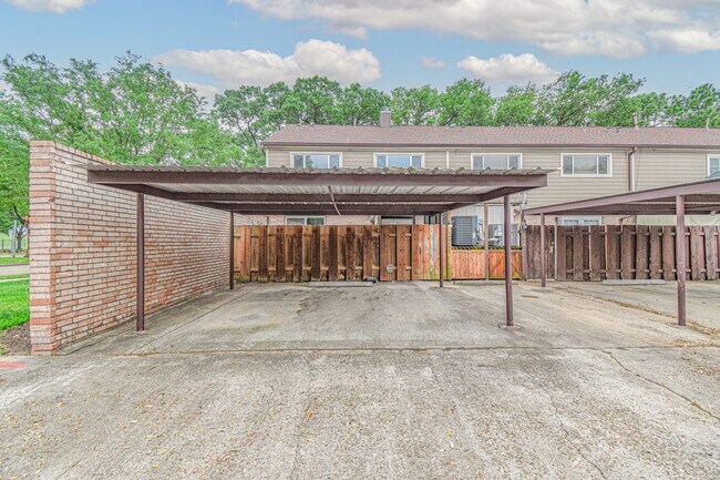 Building Photo - 10502 Hammerly Blvd