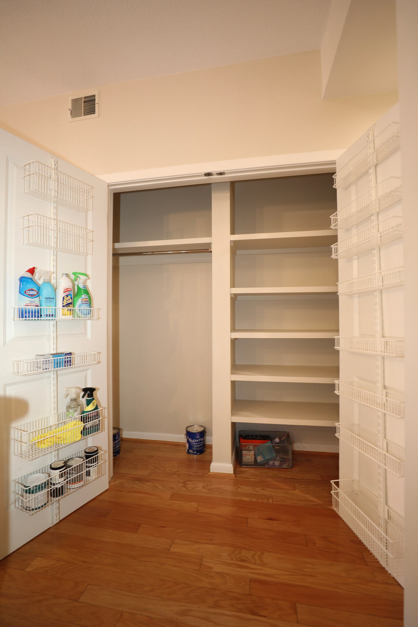 Building Photo - 1001 L St NW