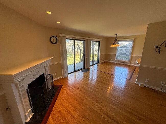 Building Photo - 2950 Northampton Dr