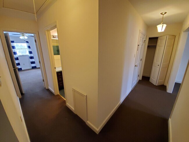 Building Photo - 34 S Hanover St