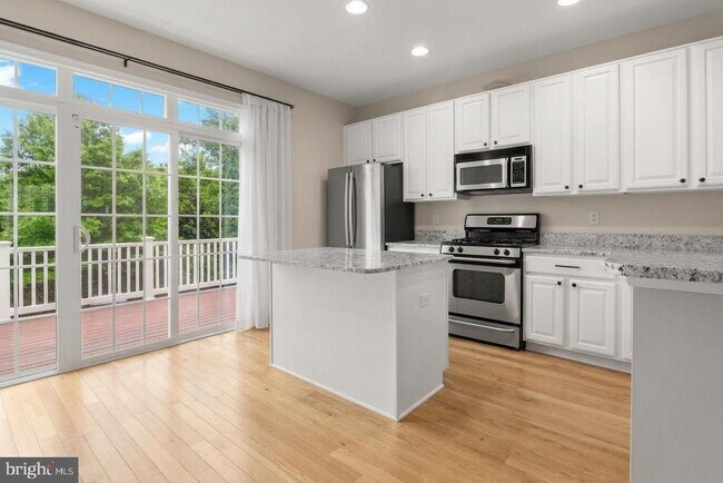 Building Photo - 1056 Pipistrelle Ct