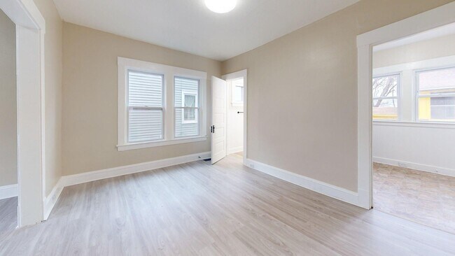 Building Photo - 3865 W 16th St