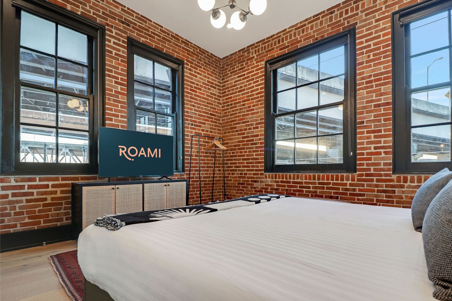 Building Photo - 1148 S Peters St