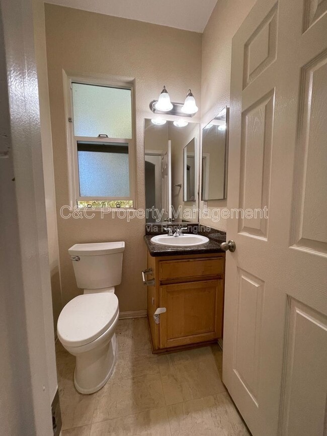 Building Photo - 389 Kentucky Ave