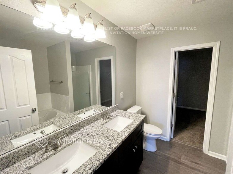 Building Photo - 5419 Graypark Dr