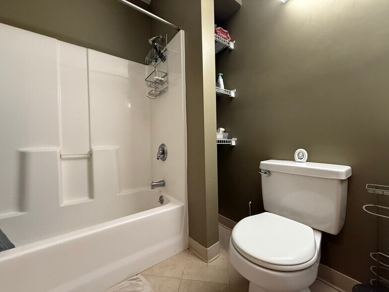 Building Photo - 211 Central St