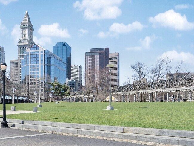 Building Photo - 99 Fulton St