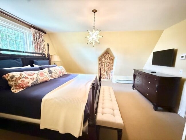 Building Photo - 448 Gibbs Ave