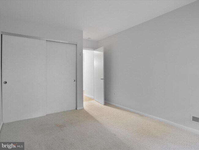 Building Photo - 11645 Newbridge Ct