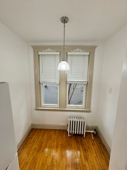 Building Photo - 24 Sidlaw Rd