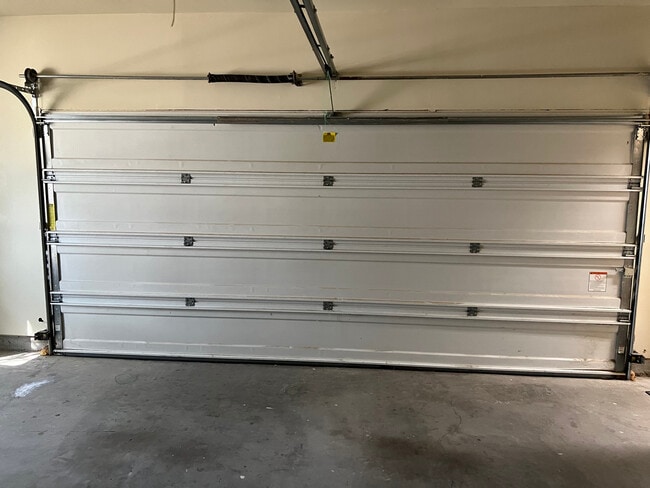 Building Photo - 3130 Dos Reales Loop