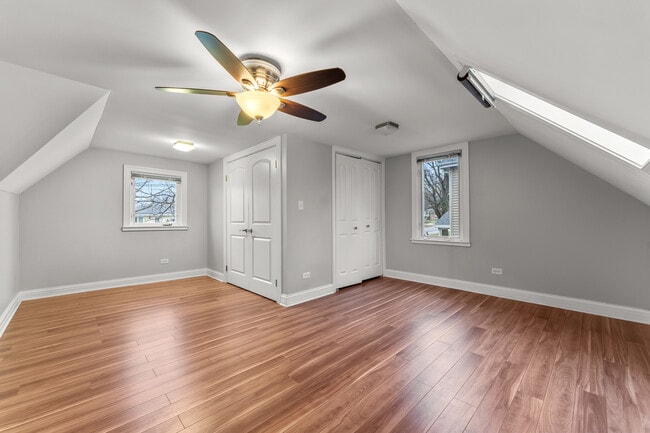 Building Photo - 305 N Grace St