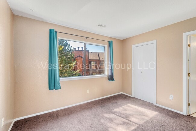 Building Photo - 2265 S Buckley Rd