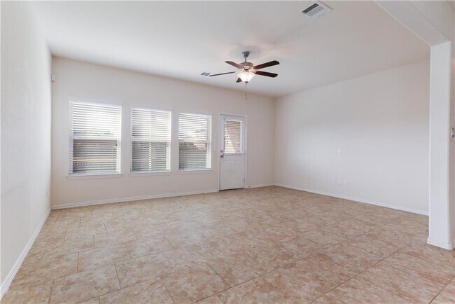 Building Photo - 517 Cerrito Cove