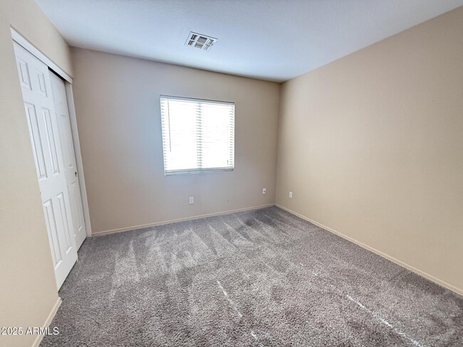 Building Photo - 12934 W Hearn Rd