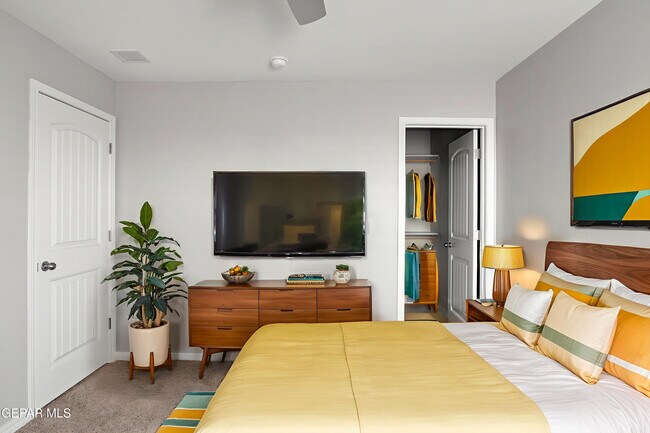 Building Photo - 13636 Glen Vista Ln