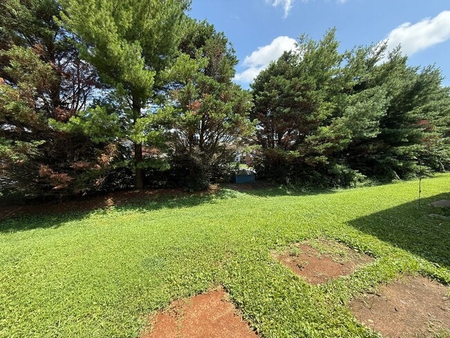 Building Photo - 272 Indian Park Dr