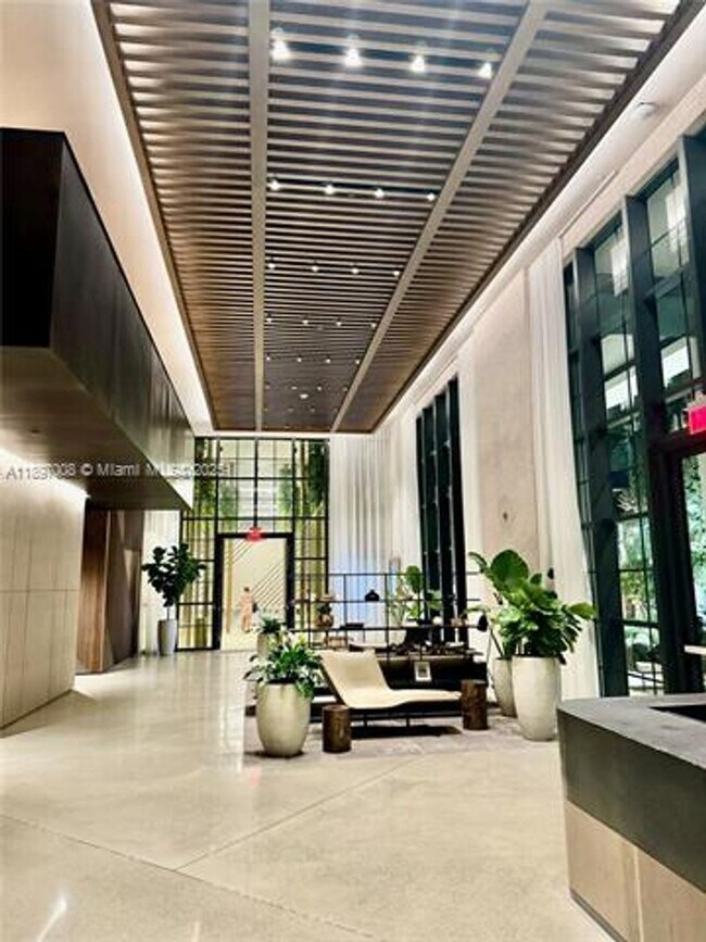 Building Photo - 159 NE 6th St