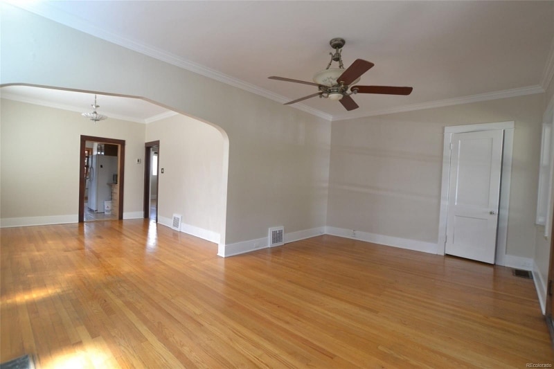 Building Photo - 571 S Corona St