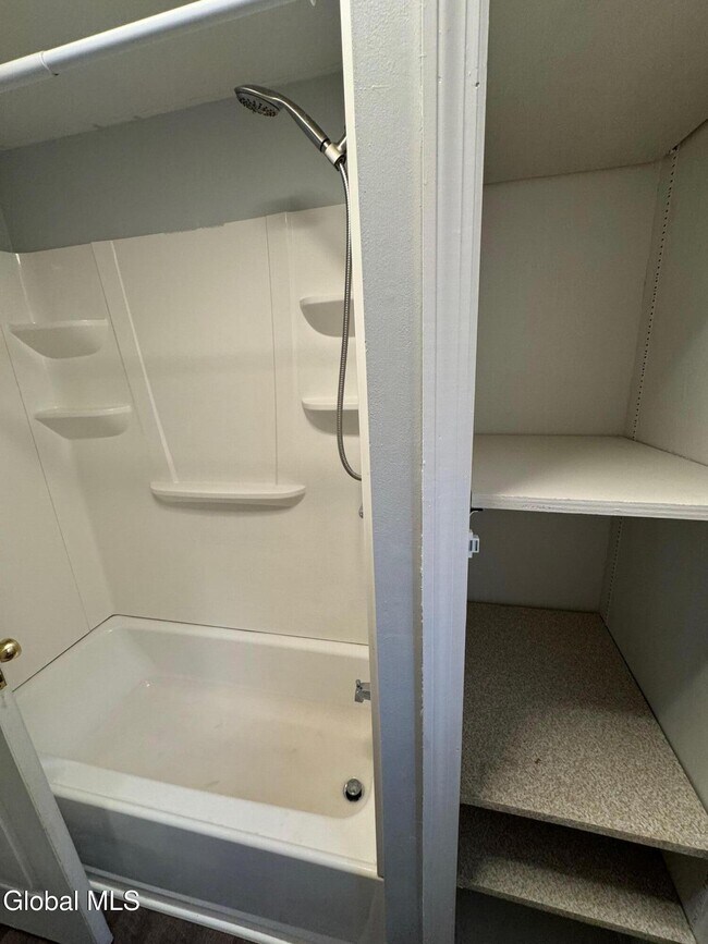 Building Photo - 603 1st St