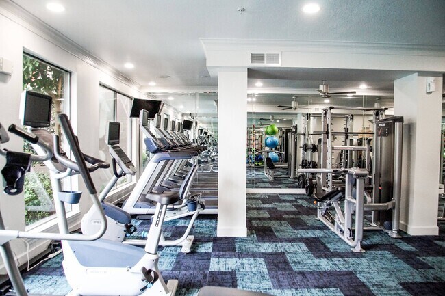 Building Photo - Limited Time Offer: $500 OFF!