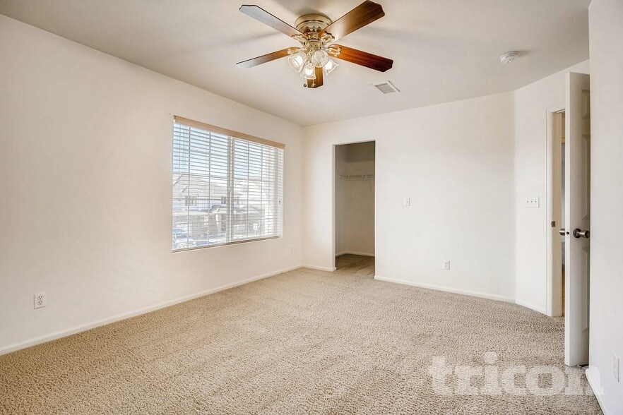 Building Photo - 11858 Idalia St