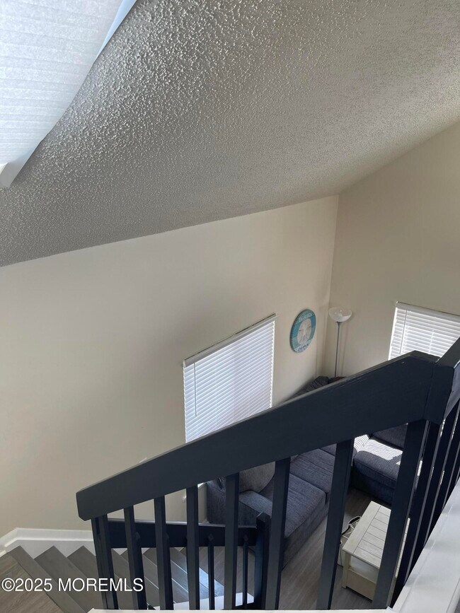 Building Photo - 202-06 Carteret Ave