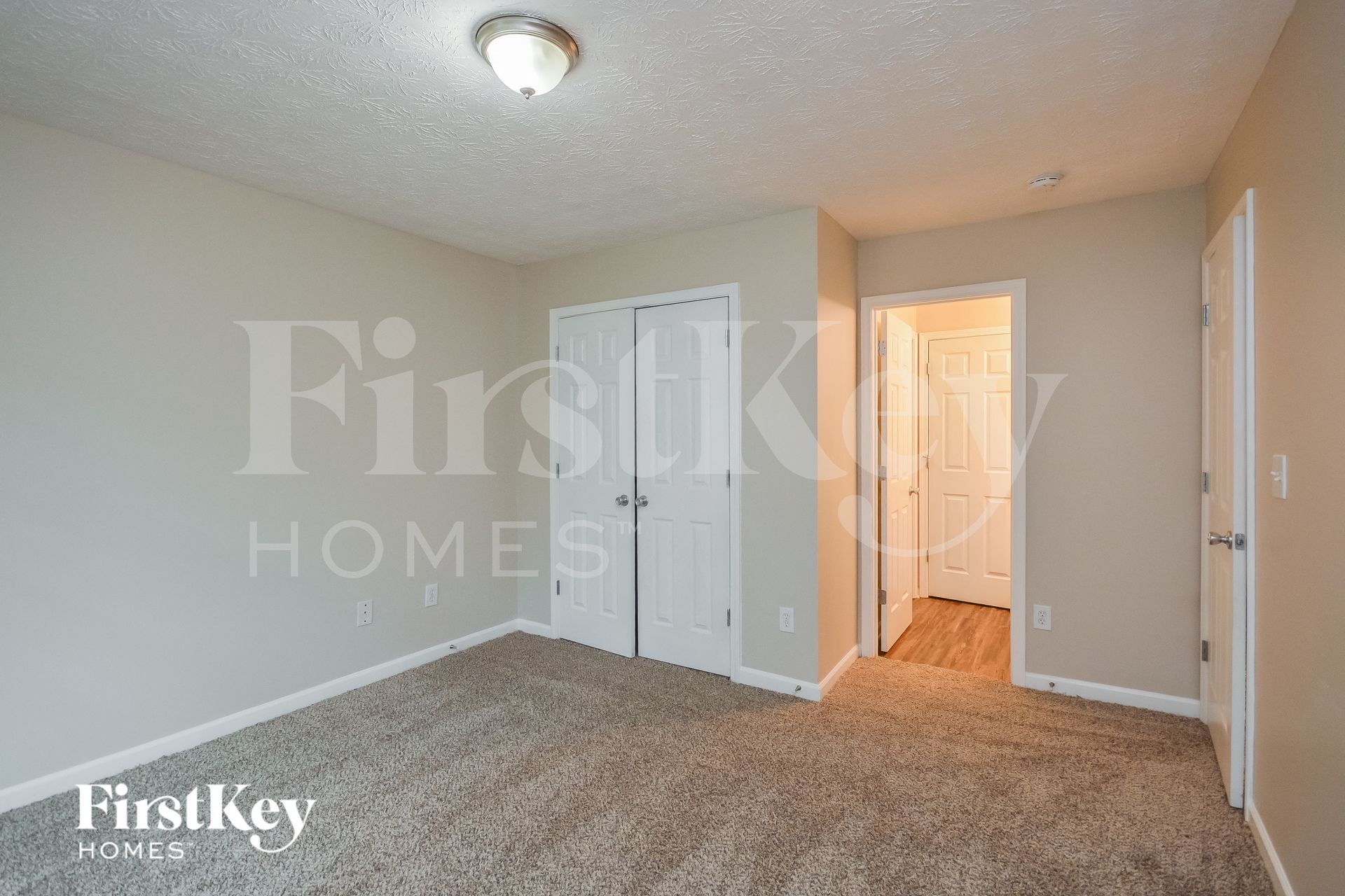 Building Photo - 1425 Hollow Springs Ct