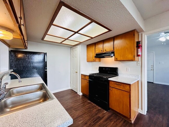 Building Photo - 9317 Kempler Dr