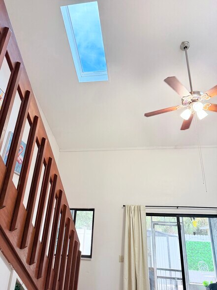 Building Photo - 387 Knox McRae Dr