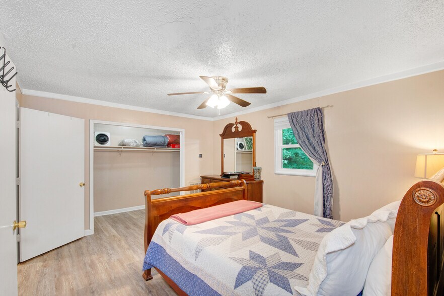 Building Photo - 2612 Couchville Pike