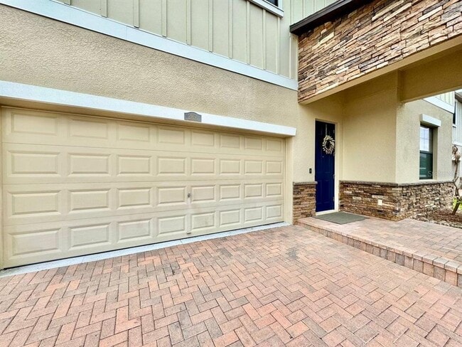 Building Photo - 2854 Hilliard Dr