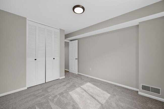 Building Photo - 4898 Wheatstone Dr