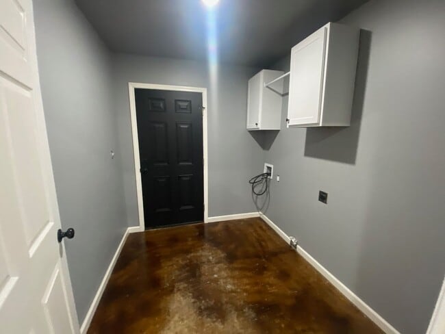 Building Photo - 3 Bed 1 Bath Trumann, AR !