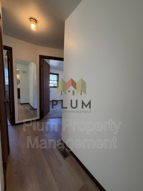 Building Photo - 1402 Khanabad Way