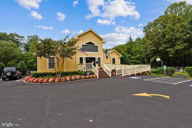 Building Photo - 3226 Foothill St