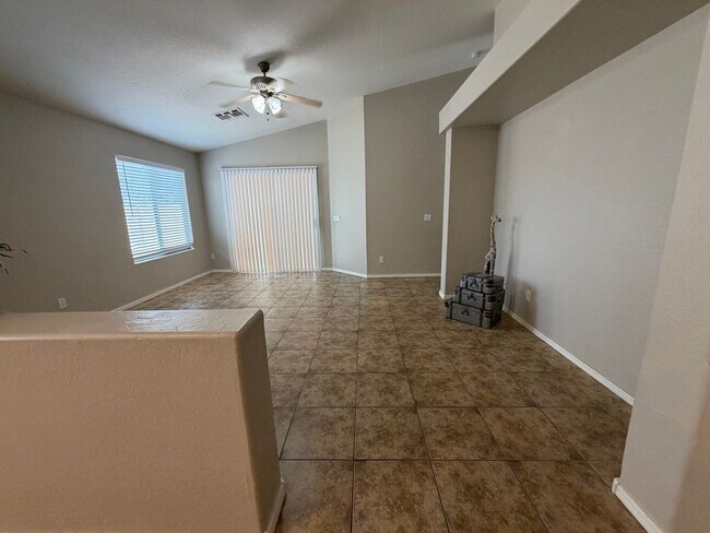 Building Photo - 4 Bedroom on Large Lot in Queen Creek